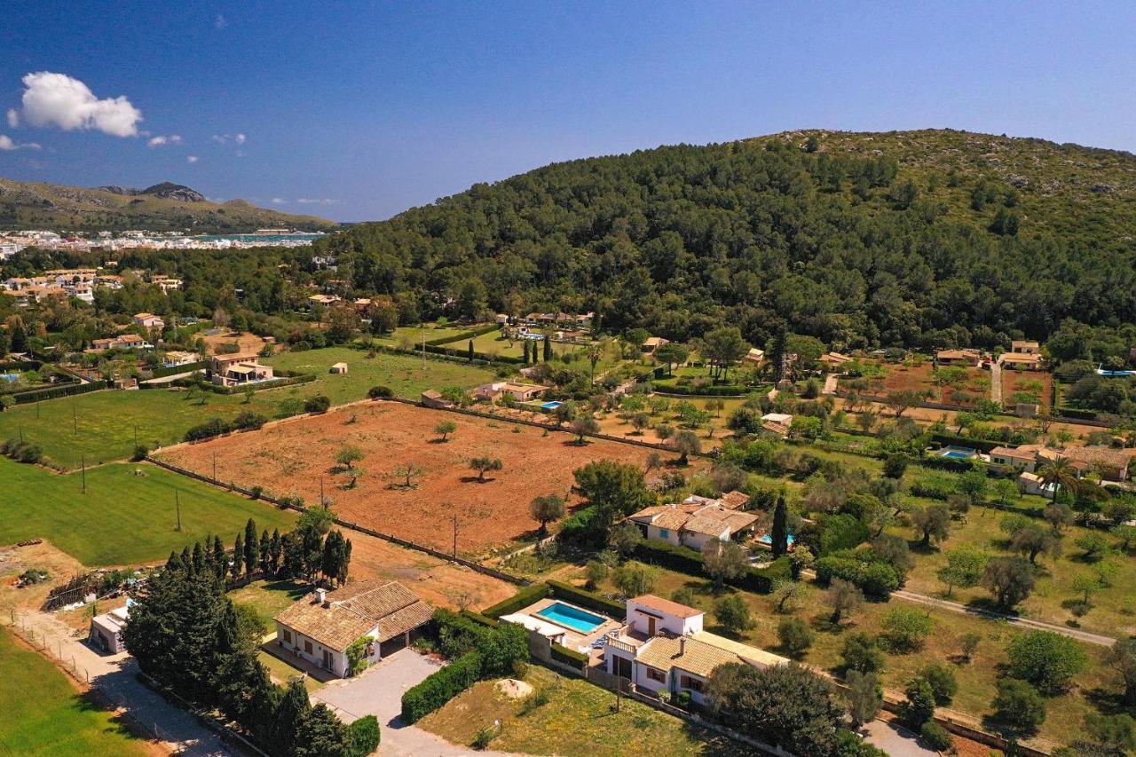 Villa Oliver Pollença Exteriör bild
